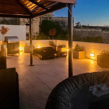 Valletta&grand Harbour Lookout-private Hot Tub Bbq Apartment