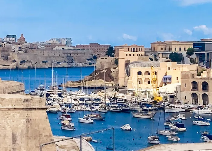 Valletta And Grand Harbour Lookout Apartamento *