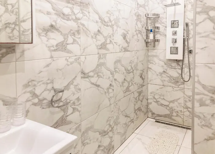 Valletta&grand Harbour Lookout * Kalkara